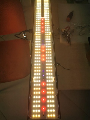 фото led лампа для растений полного спектра quantum board, baja 400w seoul 3500k + 660nm + 730nm + uv